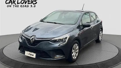 Grigio scuro Usata 2022 Renault Clio V Life Due volumi | 11.990 € (Ottimo prezzo)