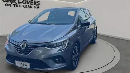 Usata Renault Clio V Intens 101 CV (74 kW) 2023 Grigio chiaro Utilitaria