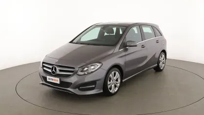Usata Mercedes B180 AMG 110 CV (80 kW) 2015 Grigio Monovolume