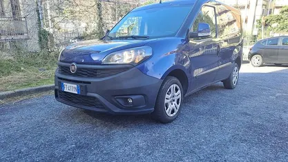 Usata Fiat Doblò 105 CV (77 kW) 2018 Blu Monovolume