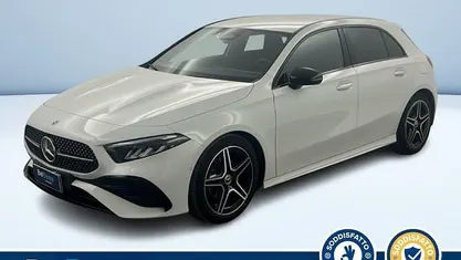Begagnad Mercedes A200 Advanced Plus 150 HK (110 kW) 2023 Vit Sedan