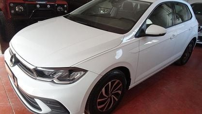 Gebraucht VW Polo Life 95 PS (69 kW) 2023 Weiß Kleinwagen