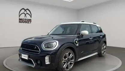 Usata Mini Cooper Countryman 220 CV (161 kW) 2022 Nero / black SUV