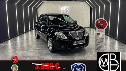 Nero Usata 2011 Lancia Ypsilon S Due volumi | 1990 € (Super prezzo)