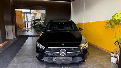 Nero Usata 2020 Mercedes A200 Edition Tre volumi | 25.500 € (Buon prezzo)
