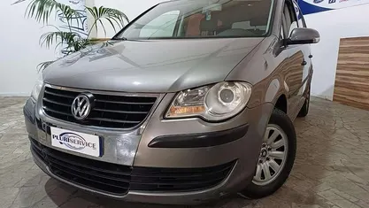 Grigio Usata 2007 VW Touran Trendline Monovolume | 2990 € (Super prezzo)