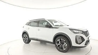 Usata Peugeot 2008 Allure 101 CV (74 kW) 2025 Grigio SUV