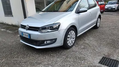 Usata VW Polo 69 CV (50 kW) 2011 Grigio Utilitaria