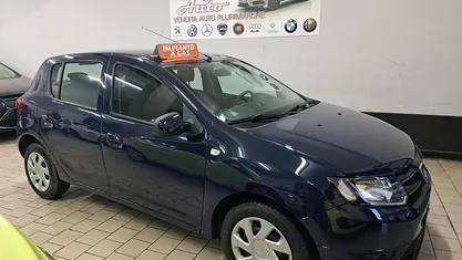 Usata Dacia Sandero 75 CV (55 kW) 2013 Berlina