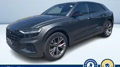 Grigio metallizzato Usata 2022 Audi Q8 Sport SUV | 67.500 € (Ottimo prezzo)