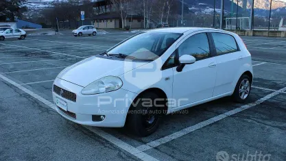 Usata Fiat Grande Punto 77 CV (56 kW) 2009 Bianco Utilitaria