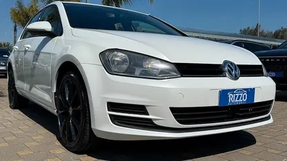 Usata VW Golf VII Highline 105 CV (77 kW) 2014 Bianco Berlina