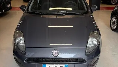 Usata Fiat Punto Easy 77 CV (56 kW) 2012 Utilitaria