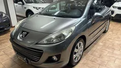 Grigio Usata 2011 Peugeot 207 CC Cabrio | 5900 € (Buon prezzo)
