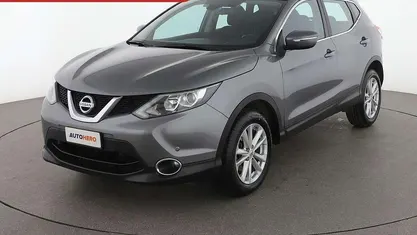 Usata Nissan Qashqai Acenta 110 CV (80 kW) 2015 Grigio SUV
