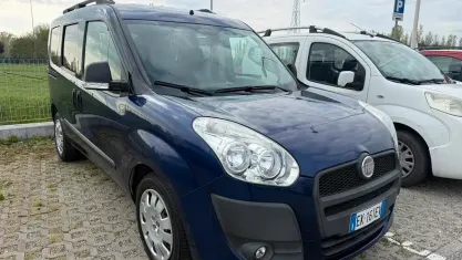 Usata Fiat Doblò Active 120 CV (88 kW) 2011 Bluazzurro Monovolume