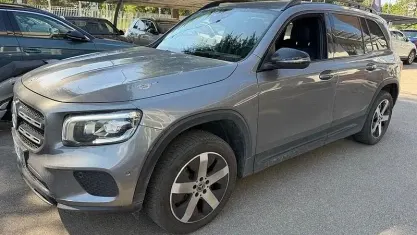 Usata Mercedes GLB200 Premium 150 CV (110 kW) 2022 Grigio scuro SUV