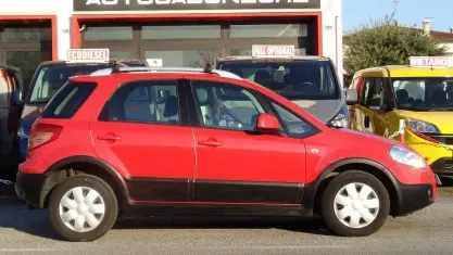 Usata Fiat Sedici 120 CV (88 kW) 2009 Rosso SUV