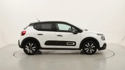 Usata Citroën C3 Shine 83 CV (61 kW) 2023 Biancobianco Utilitaria