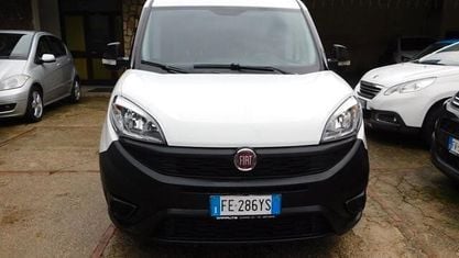 Usata Fiat Doblò 90 CV (66 kW) 2016 Bianco Monovolume