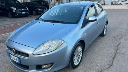 Usata Fiat Bravo Dynamic 120 CV (88 kW) 2007 Blu Utilitaria
