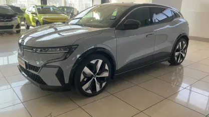 Usata Renault Megane E-Tech Techno 160 kW (218 CV) 2024 Grigio
