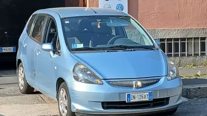 Usata Honda Jazz 78 CV (57 kW) 2008 Blu/azzurro Utilitaria