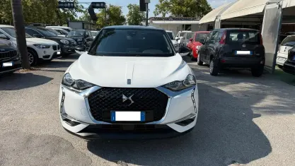 Usata DS Automobiles DS3 So Chic 102 CV (75 kW) 2020 Bianco Station wagon