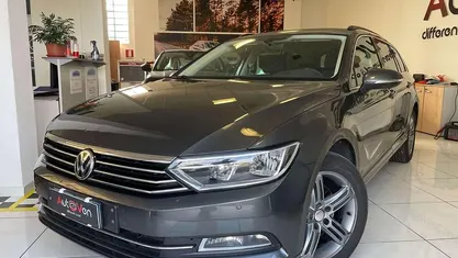 Grigio Usata 2016 VW Passat Business Station wagon | 7500 € (Buon prezzo)