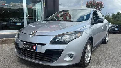 Usata Renault Mégane GrandTour 110 CV (80 kW) 2012 Argento Station wagon