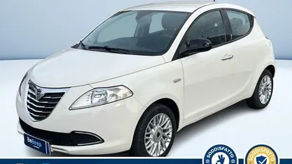 Bianco pastello Usata 2014 Lancia Ypsilon Gold Due volumi | 10.400 €