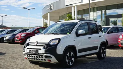 Bianco Usata 2024 Fiat Panda Cross Cross Utilitaria | 14.300 € (Buon prezzo)
