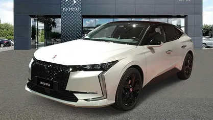 Beige Usata 2023 DS Automobiles DS4 Performance Tre volumi | 25.500 € (Buon prezzo)