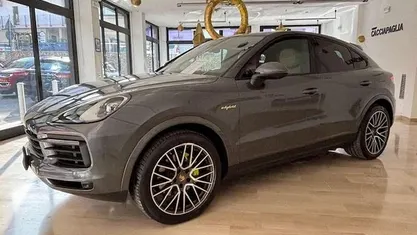 Usata 2022 Porsche Cayenne Coupe Coupé | 73.000 €