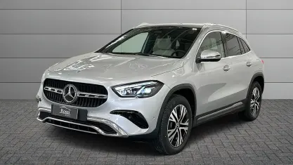 Nuova Mercedes GLA200 150 CV (110 kW) 2026 Nero notte SUV