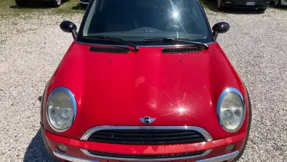 Usata Mini Cooper 116 CV (85 kW) 2002 Rosso Utilitaria