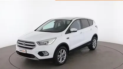 Usata Ford Kuga Titanium 120 CV (88 kW) 2017 Bianco SUV