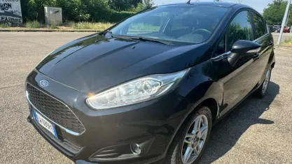 Usata Ford Fiesta Titanium 75 CV (55 kW) 2014 Nero Utilitaria