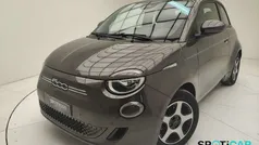Grigio Usata 2021 Fiat 500e Passion Tre volumi | 16.686 € (Buon prezzo)