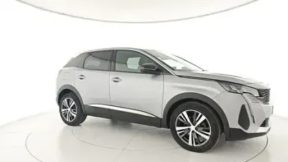 Usata Peugeot 3008 Allure 131 CV (96 kW) 2024 Argento SUV