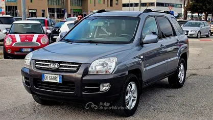 Usata Kia Sportage 140 CV (102 kW) 2007 Gray SUV