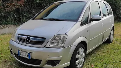 Usata Opel Meriva Cosmo 90 CV (66 kW) 2007 Monovolume