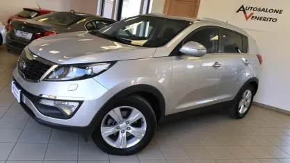 Usata Kia Sportage 116 CV (85 kW) 2011 Argento SUV