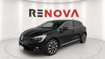 Usata Renault Clio Techno 143 CV (105 kW) 2023 Nero Utilitaria