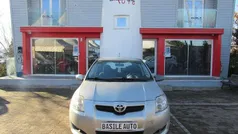 Grigio chiaro Usata 2009 Toyota Auris Sol Tre volumi | 5900 € (Buon prezzo)