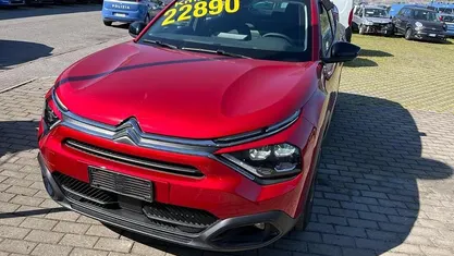 Rosso Nuova 2025 Citroën C4 X Feel SUV | 20.390 € (Ottimo prezzo)