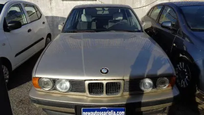 Usata BMW 520 129 CV (94 kW) 1989 Oro Berlina