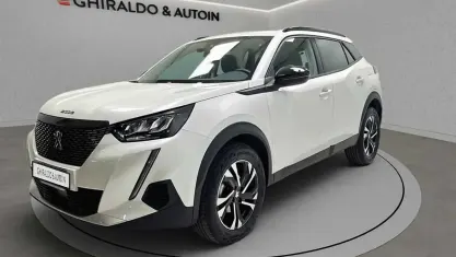 Usata Peugeot 2008 Allure 102 CV (75 kW) 2023 Bianco SUV