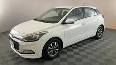 Bianco Usata 2016 Hyundai i20 Comfort Tre volumi | 8099 € (Buon prezzo)