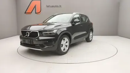 Usata Volvo XC40 Momentum 150 CV (110 kW) 2019 Nero SUV